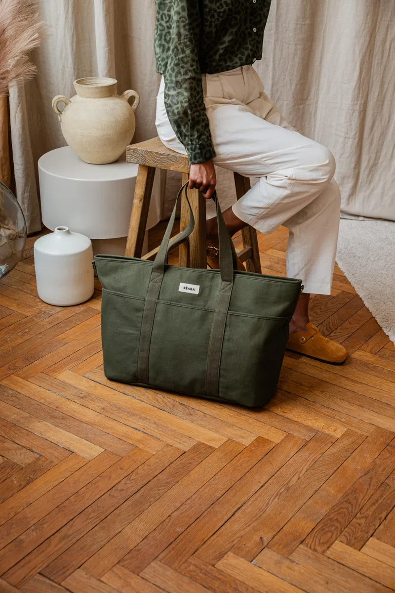 BÉABA Sac à Langer Madrid Modulable 22L Tote Bag Grande Capacité avec 11 Poches et Tapis Matelassé