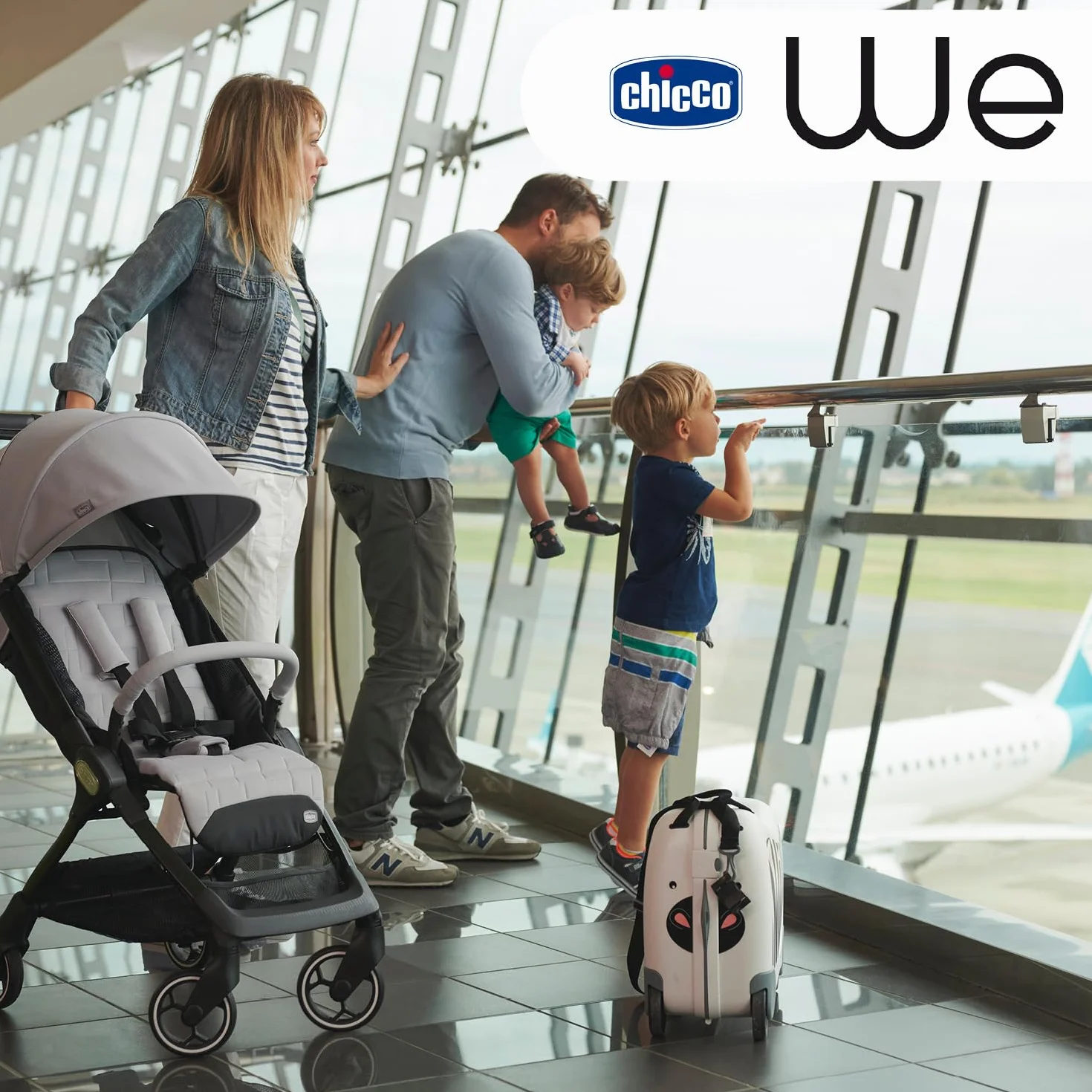 Chicco We Poussette Ultra-compacte, Pliage Ultra-Légère,(0 Mois à 22 Kg), Poussette de voyage, Bagage à main, Inclinable avec Position de Couchage, Bretelles Rembourrées, Capote Protection Pluie, Noir