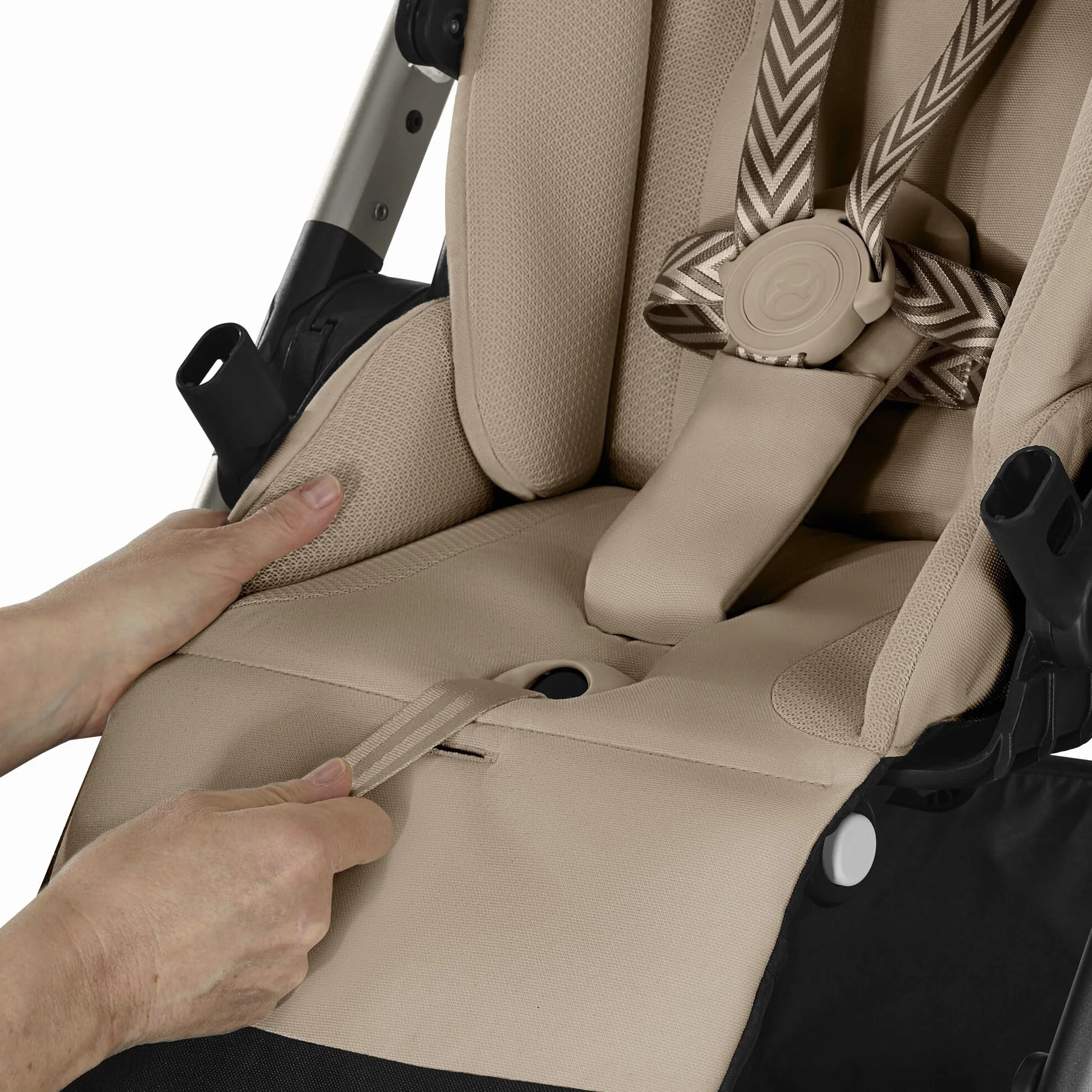 CYBEX Gold Poussette Balios S Lux, Position Allongée Ergonomique, Système de Ceinture à Une Main, De la Naissance à 22 kg (Environ 4 Ans), Almond Beige
