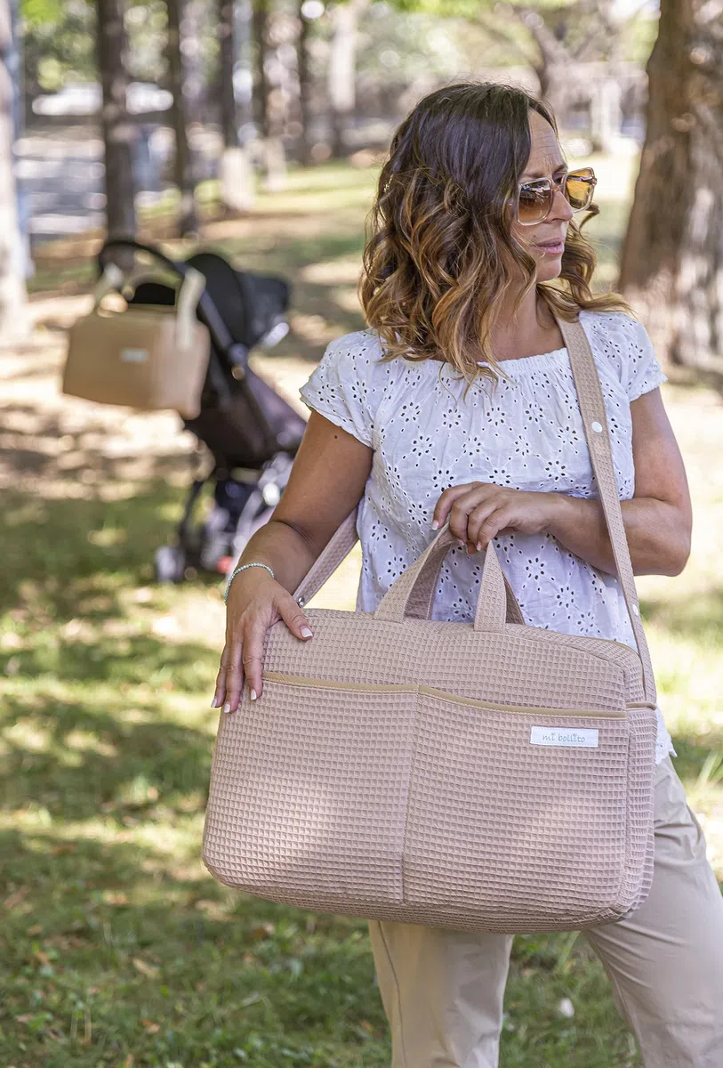 Sac de maternité rose pastel avec matelas à langer portable et organisateur de couches - Fabriqué en Espagne